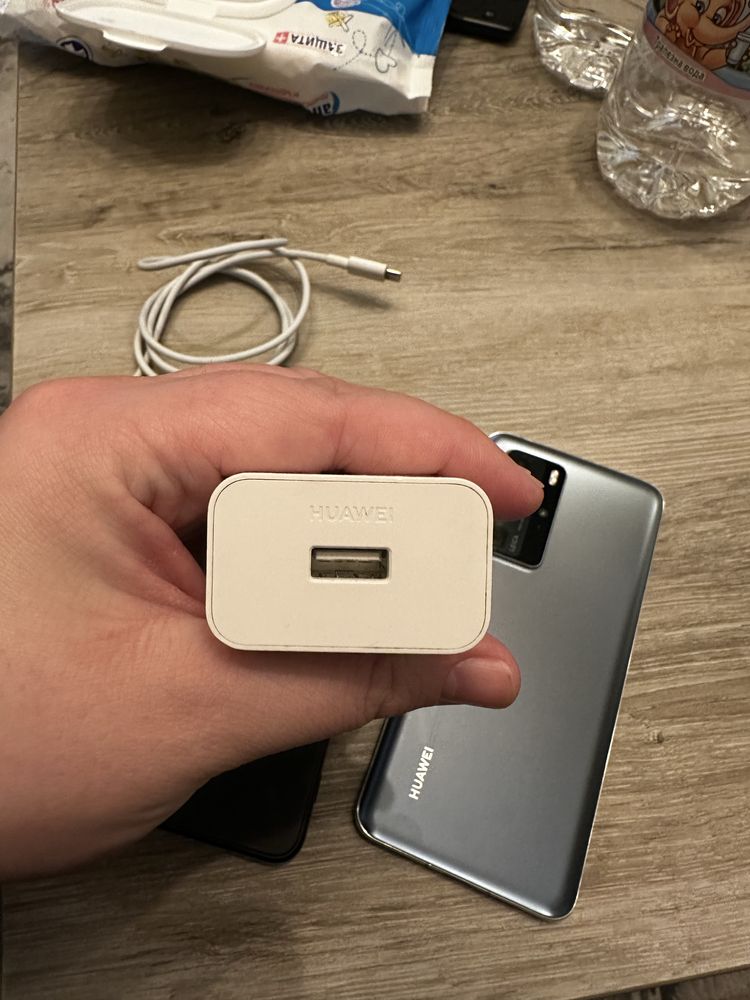 Продавам Телефон Huawei P40 pro 256 gb