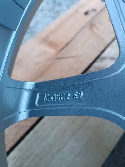 Лети джанти 16ки 5х108 Borbet