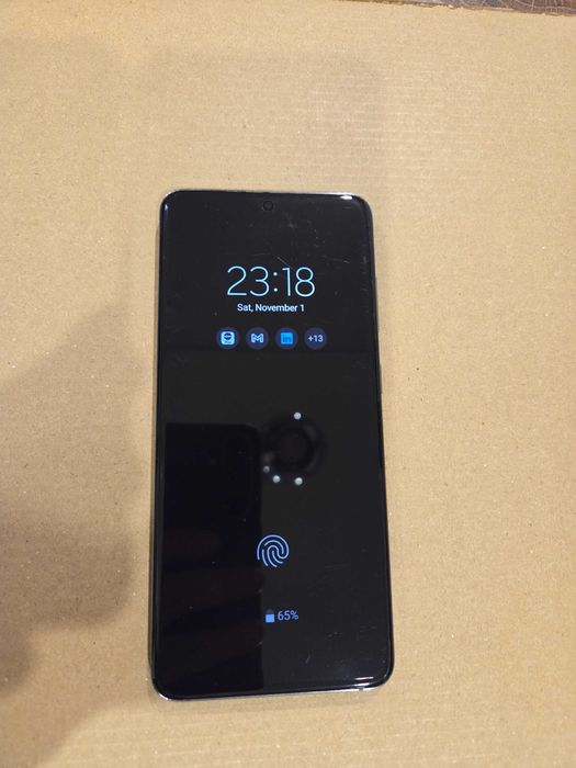 Продавам Samsung S20, 128 GB + 256 GB Card, Case, Protector