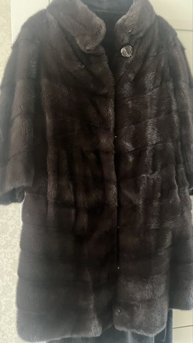 Продам норковую шубу в хорошем состоянии, размер 46-48