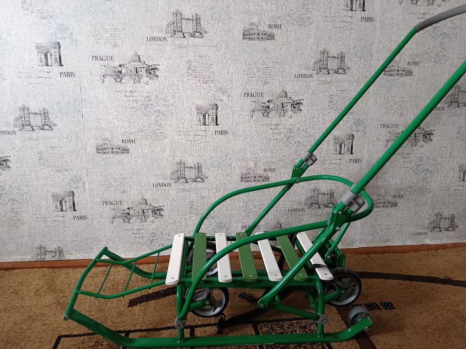 Санки с колёсами