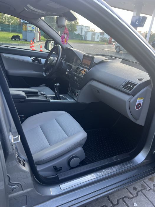 Mercedes-Benz C200 W204 Avantgarde – 2.2 CDI / 136 CP / Manuală / 2008