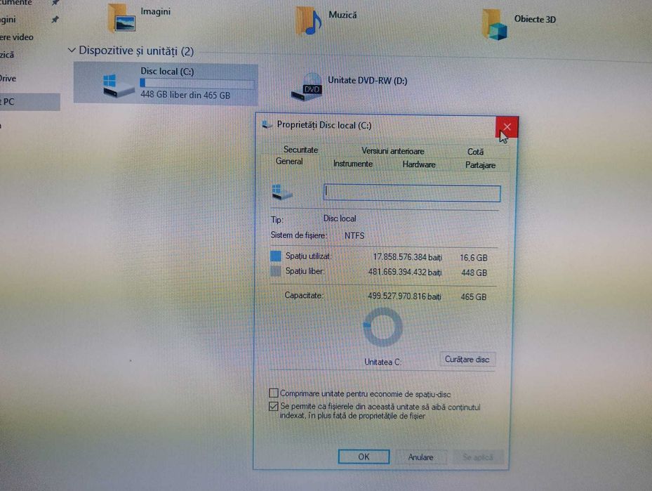 Calculator+ monitor+ boxe + webcam