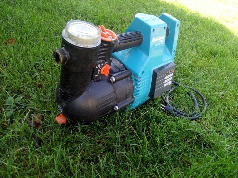 Pompa de apa automata Gardena , hidrofor