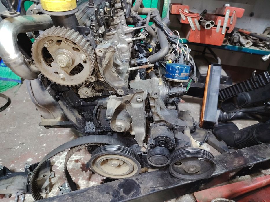 Vând motor 1,5 Diesel,2003-2004