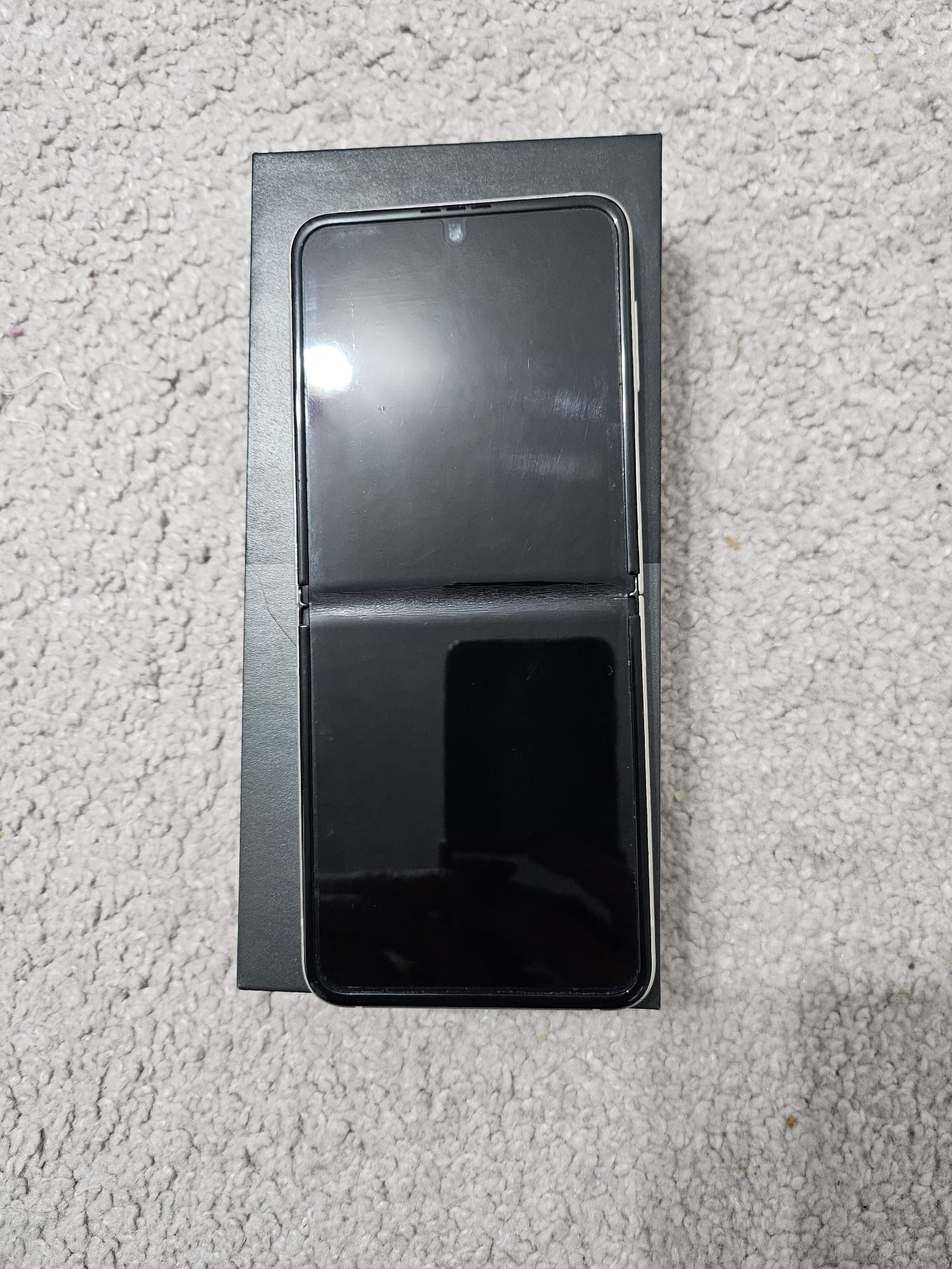 Samsung Galaxy Z Flip 3