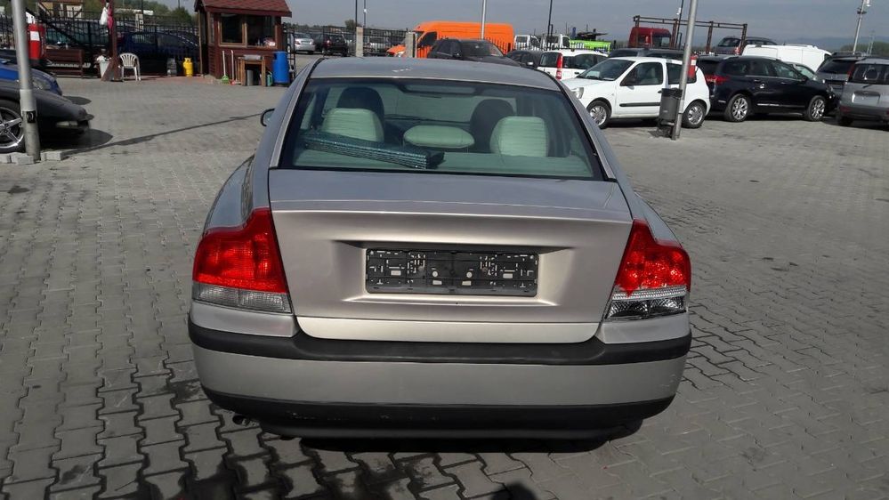 VOLVO S60/auto/2.4I,2005гна части