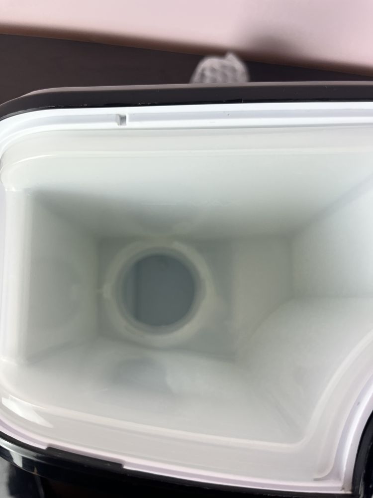 Tommee Tippee машина за приготвяне на бебешка мляко