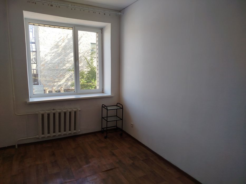 Продам административно бытовое помещение под бизнес или офисные помеще