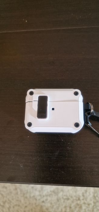 Vând carcasa AirPods Pro 2nd