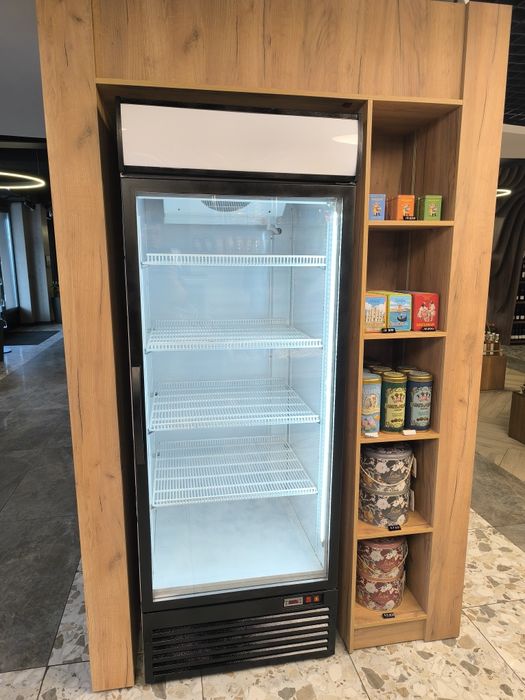 Витринные холодильники, ветринные, витражные холодильники для цветов