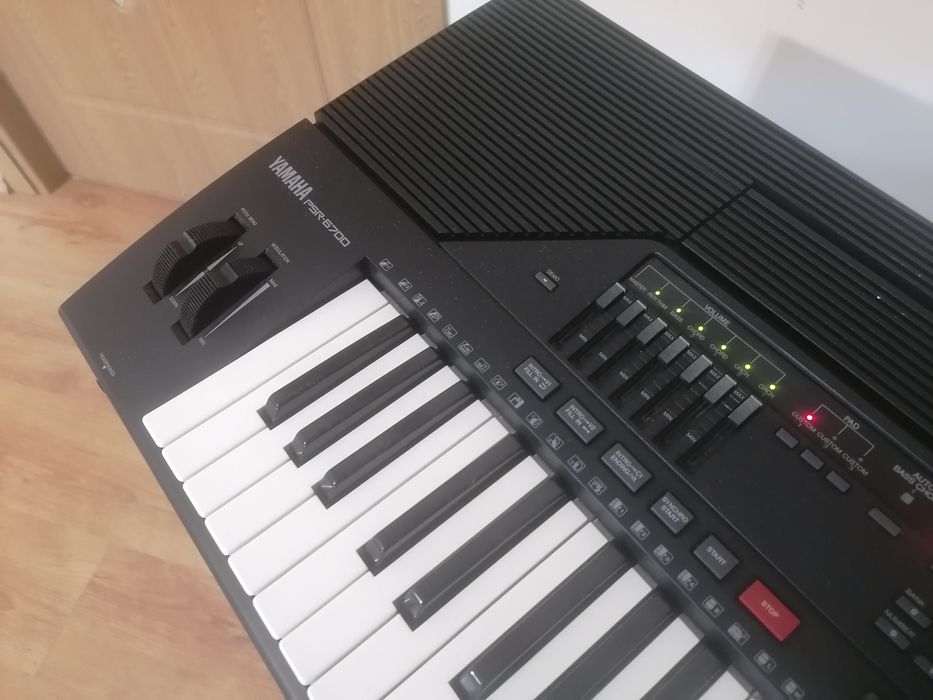 YAMAHA PSR-6700  pian orga profesional