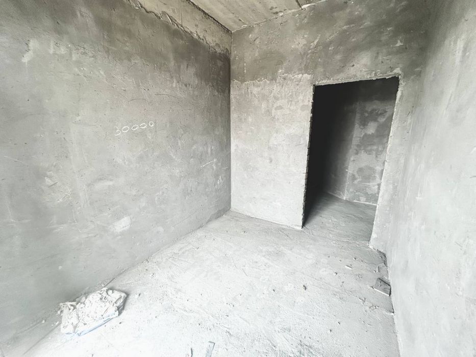 Продаётся 2 комн. квартира