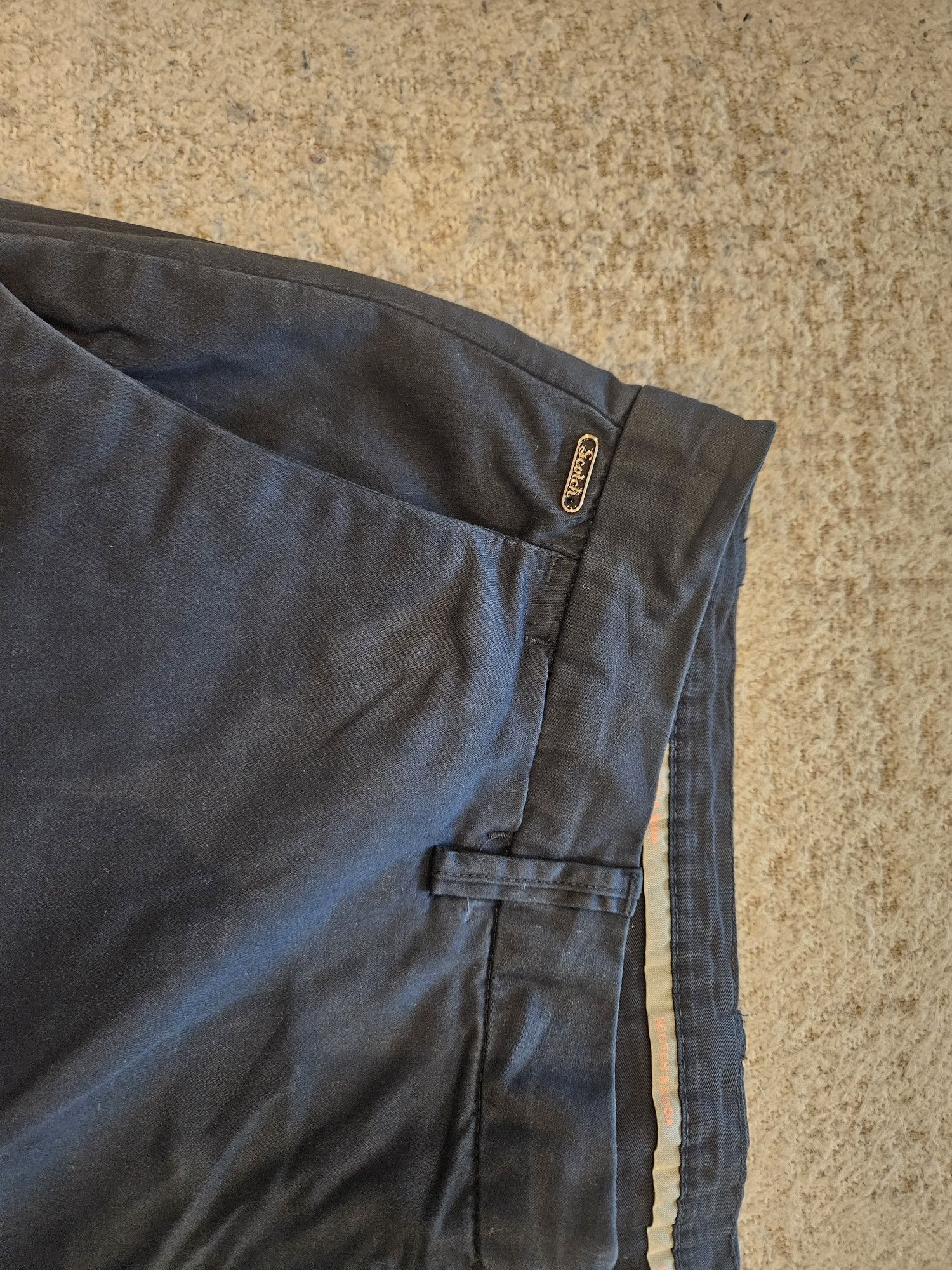 Pantaloni scurti Scotch & Soda marimea 33