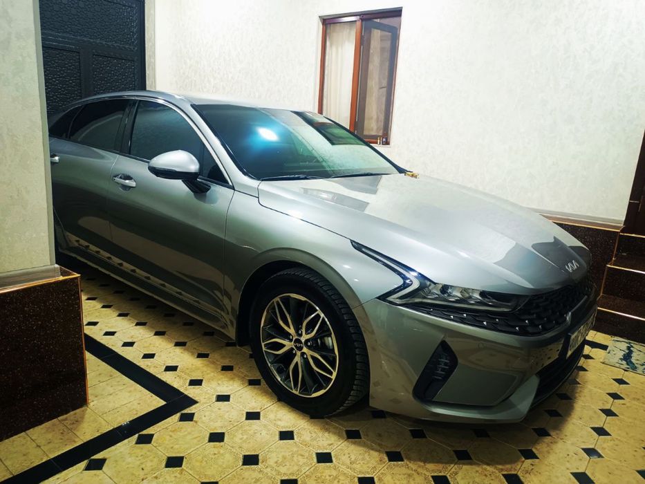 Kia K5 Sorchno Sotiladi