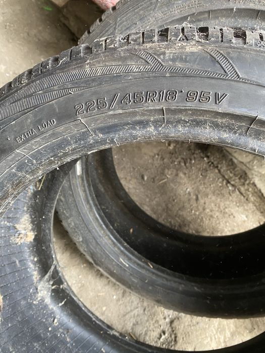 Vănd cauciucuri cu jante de aluminiu de 16 si de 18