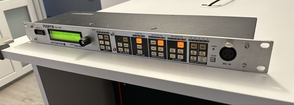 Vand procesor voce Tascam TA-1VP