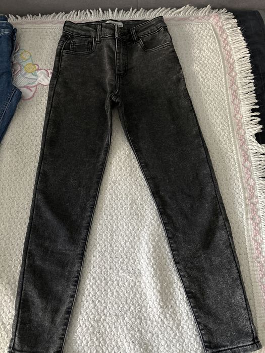 Lot pantaloni denim fete - 9 -10 ani