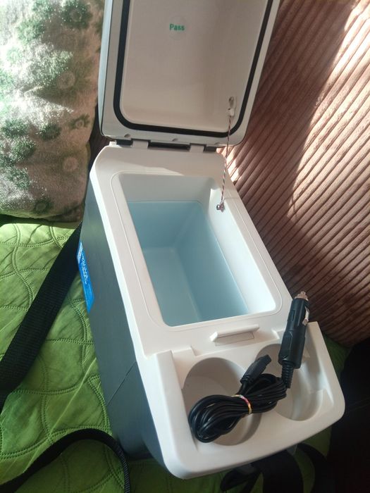 Хладилна чанта на 12 волта