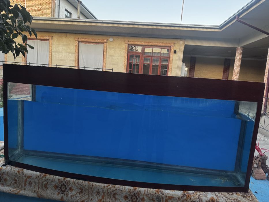 Akvarium sotiladi 400 litr atrofida