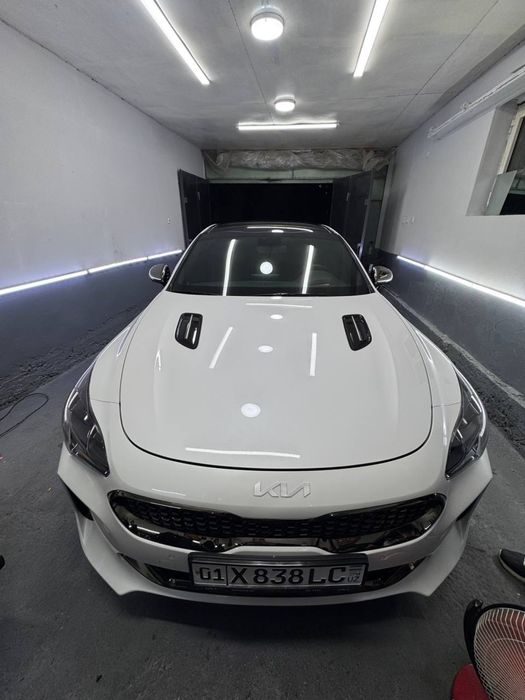 Продается “Kia stinger спорт !!! Blek tayger