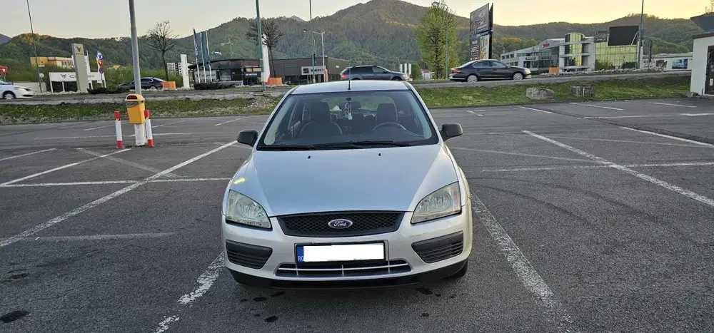 Ford Focus MK2 2004 Hatchback 1.6 Benzina
