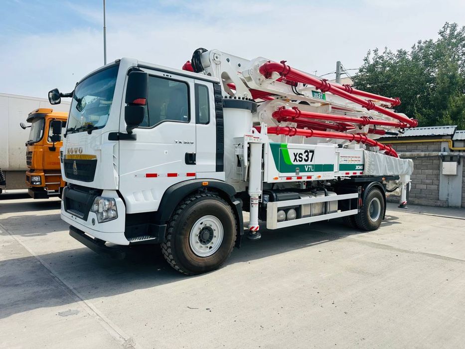 Автобетононасос XCMG XS37