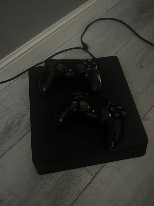 PlayStation 4 ps 4