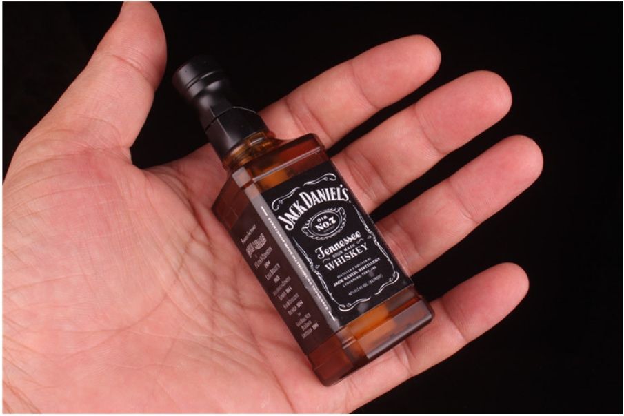 2x Bricheta cu gaz Jack Daniels