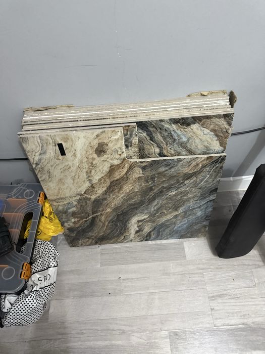 Плитка строительная  настенная напольная