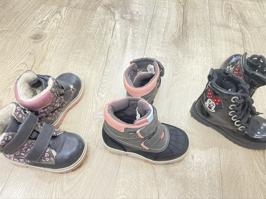 Продам обувь на девочку
