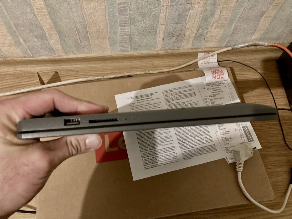 Лаптоп Lenovo IdeaPad Slim 3 Оставаща Гаранция до 2026 г