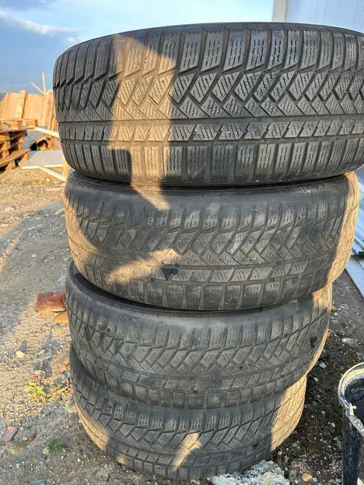 Anvelope 225/55 R17 Continental de Iarna