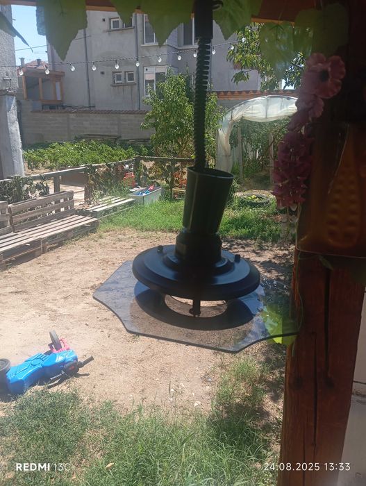 Стар полилей запазен