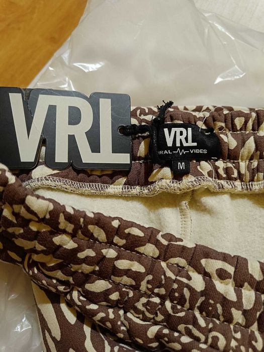 Дамско спортно долнище VRL/ VIRAL VIBES, размер М, нов продукт.