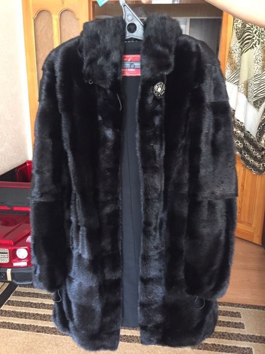 Продам норковую шубу