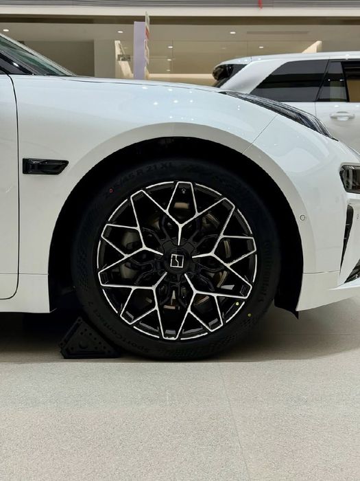 Zeekr 001 Restayling CIP