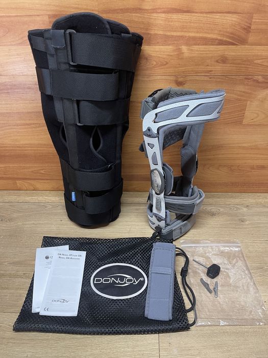 DonJoy orteza genunchi