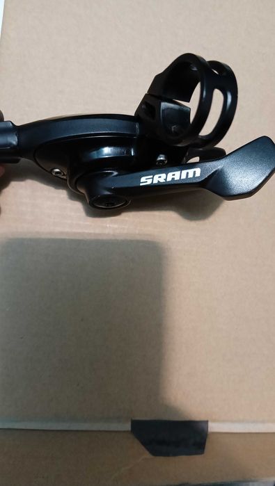 Дерайльор с команда sram 11speed