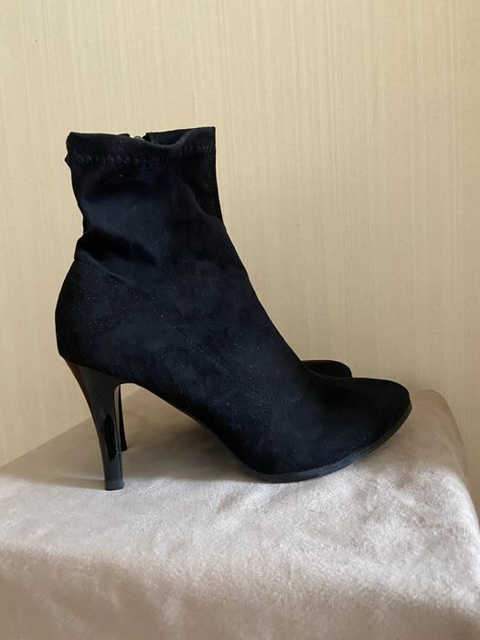 Продам обувь за 4500тг