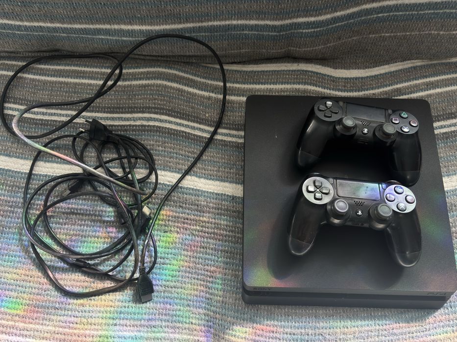 Ps 4 slim с игри
