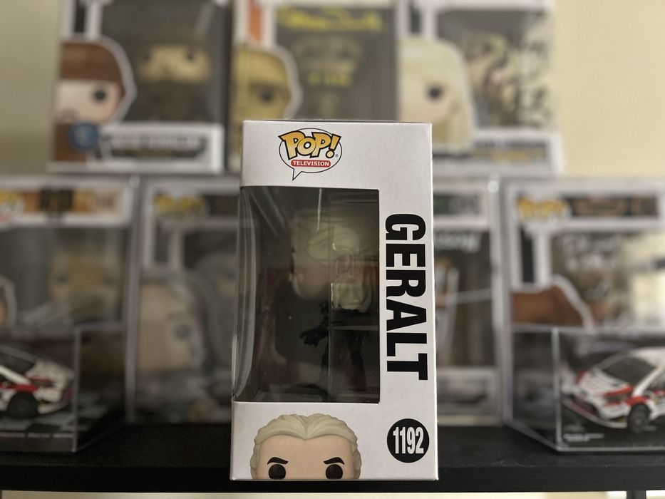 Funko Pop! The Witcher #1192 Geralt (Chase Edition) + протектор