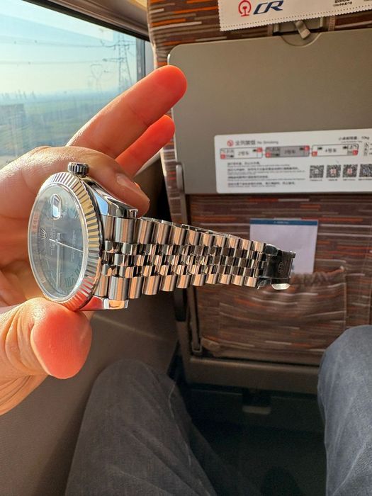 Ceas Replica , pt detalii mesaj în privat