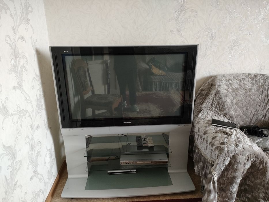 Телевизор плазма Panasonic VIERA
