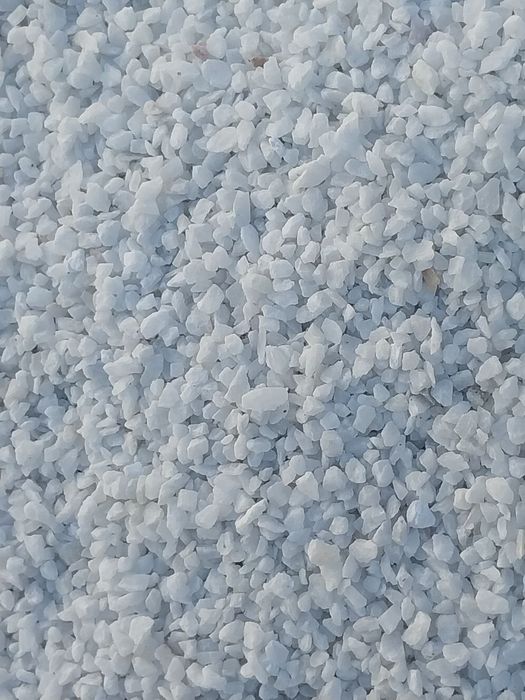 Oq,qora,qizil mramor toshlari va kroshkalarini kelishib sotamiz Tel:93