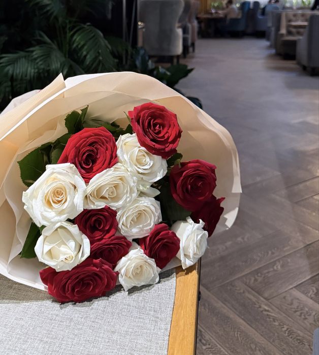 Продам букет из 15 роз