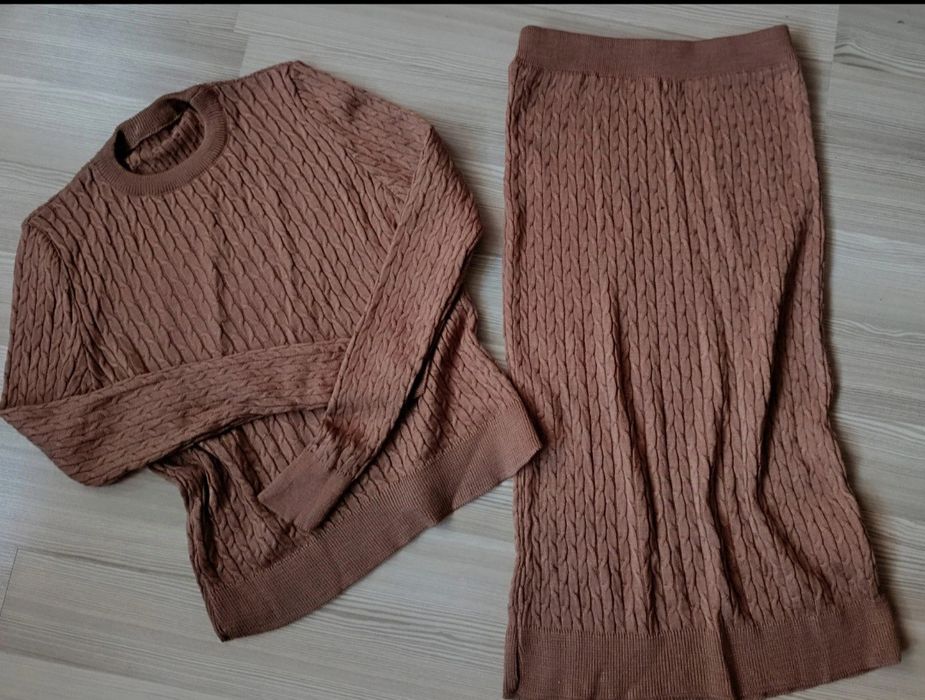 Set tricotat mărime XS/S nou