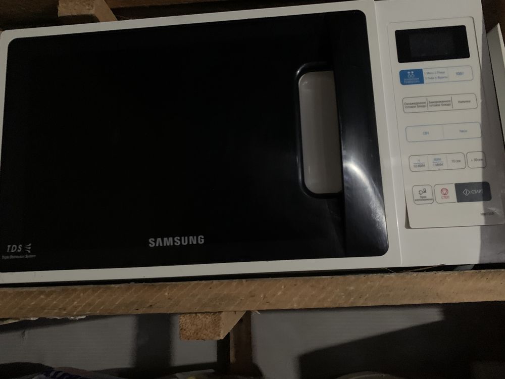 Продам микроволновку Samsung
