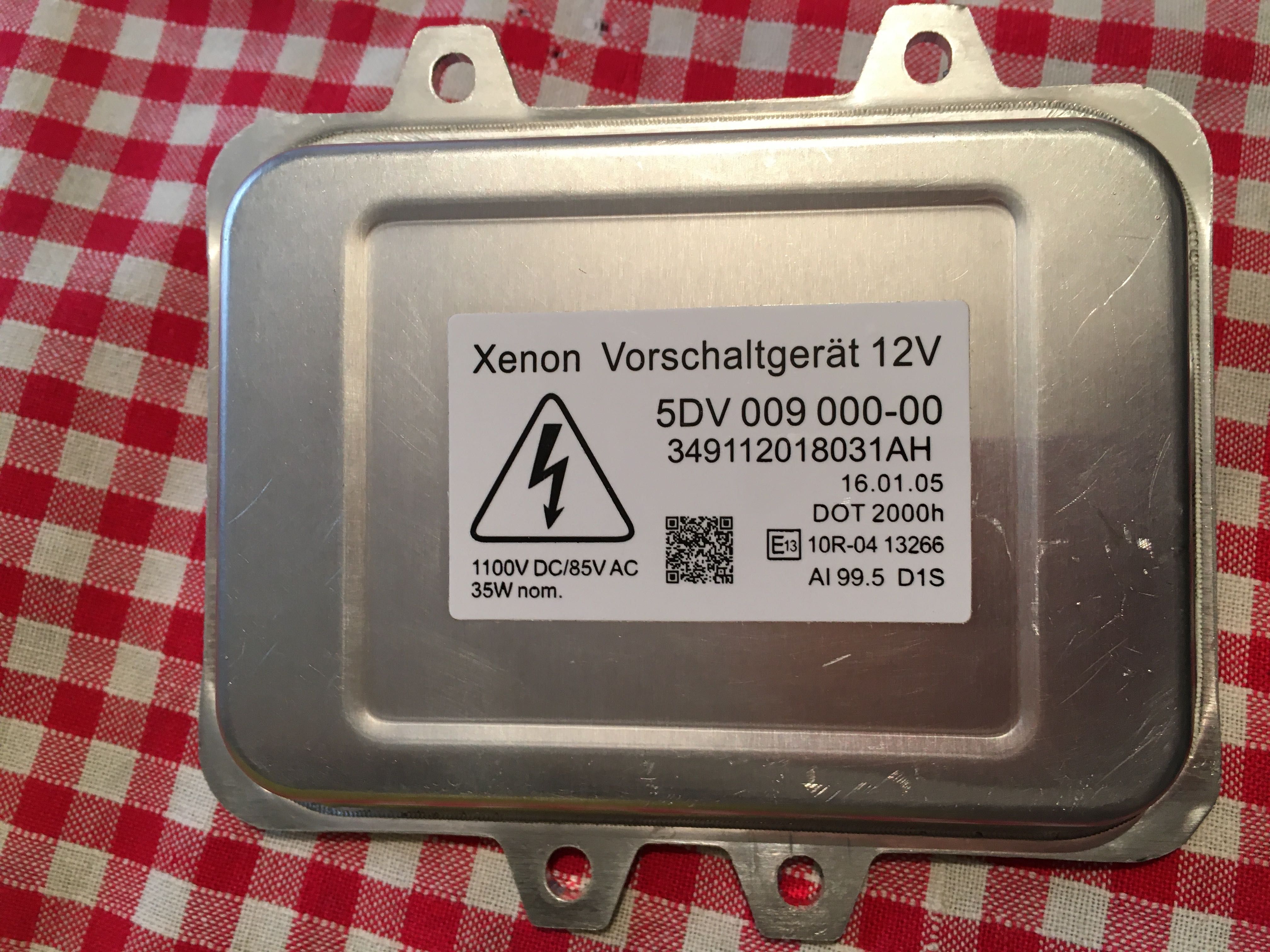 Xenon 5DV00829000 009610 balast hella original OEM