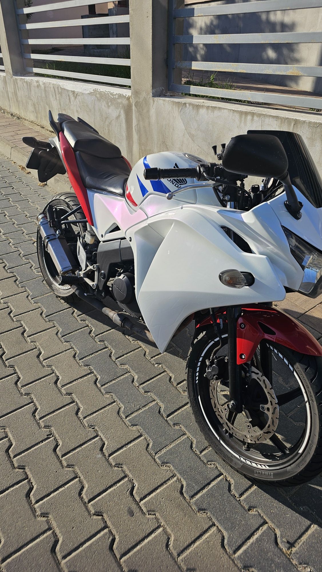 Honda cbr125 2015